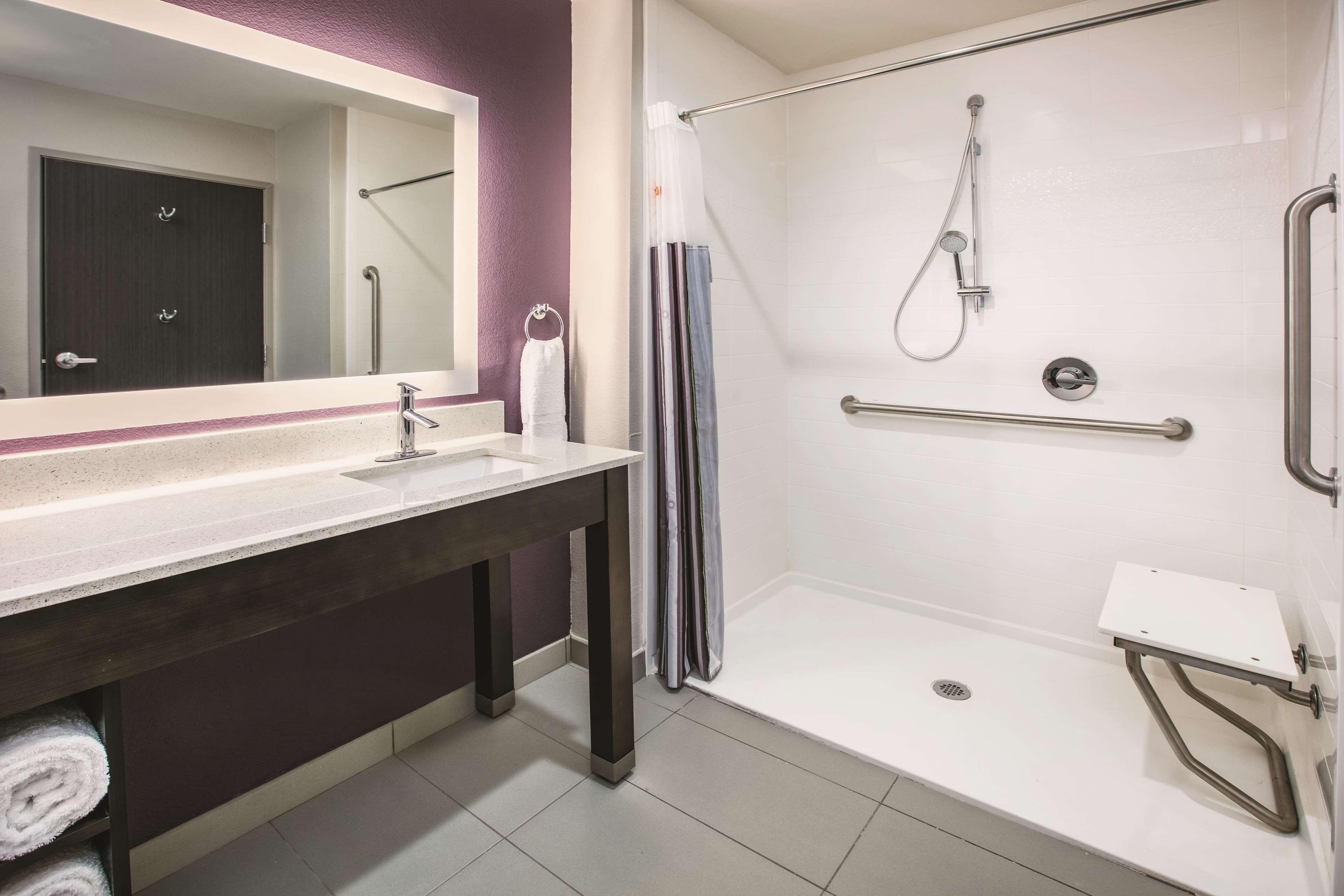 La Quinta By Wyndham Dallas - Richardson Extérieur photo